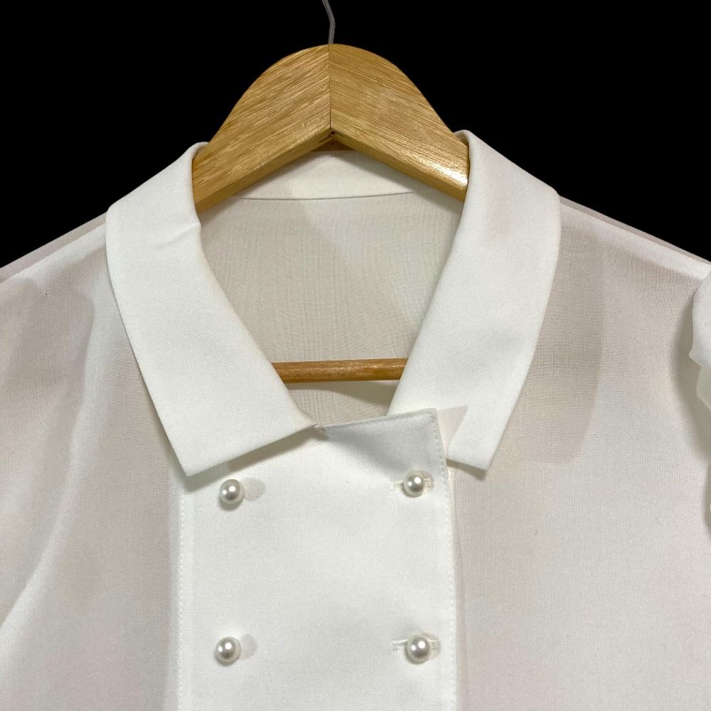 良品 Rene ルネ 2023年モデル パールボタン パフスリーブブラウス