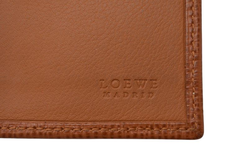 名刺れ LOEWE