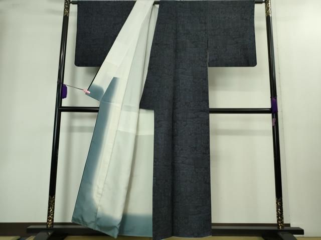 平和屋本店○極上 本場結城紬 重要無形文化財 100亀甲 吉祥文 濃藍色地