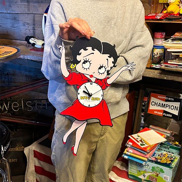 Betty Boop ベティブープ 振り子時計 壁掛け時計 スウィングクロック
