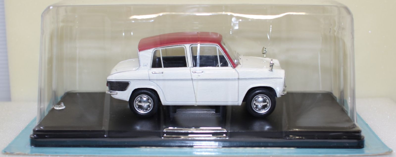 USED 未開封ライトカバー外れ 節約 1/24 国産名車コレクション マツダ