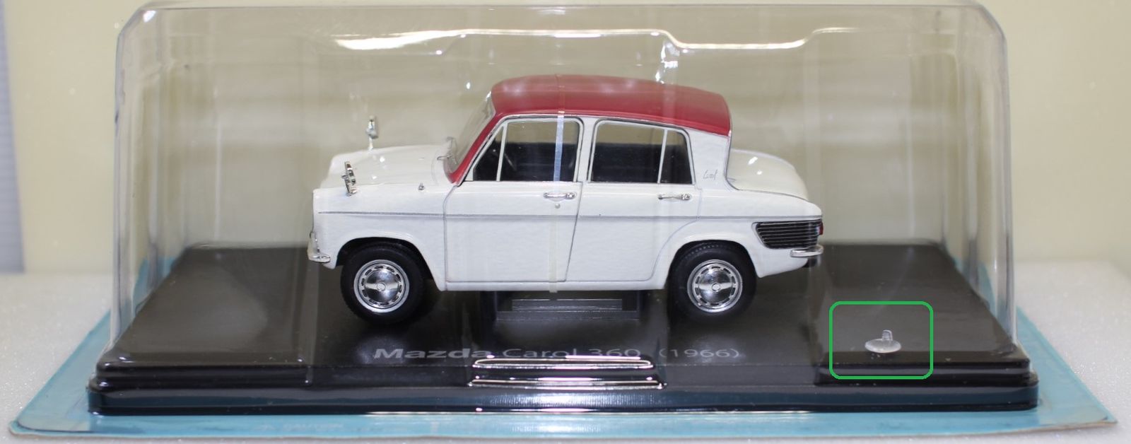 USED 未開封ライトカバー外れ 節約 1/24 国産名車コレクション マツダ