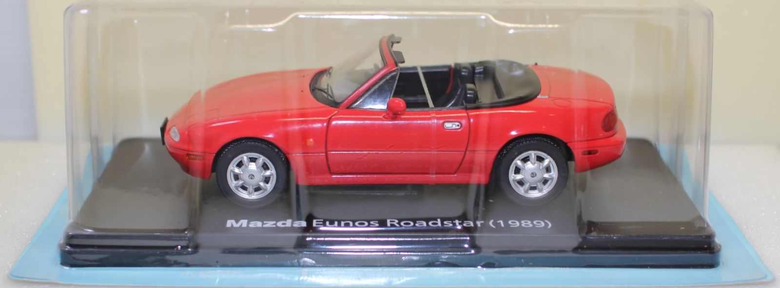 USED 未開封 1/24 国産名車コレクション マツダ ユーノス ロードスター