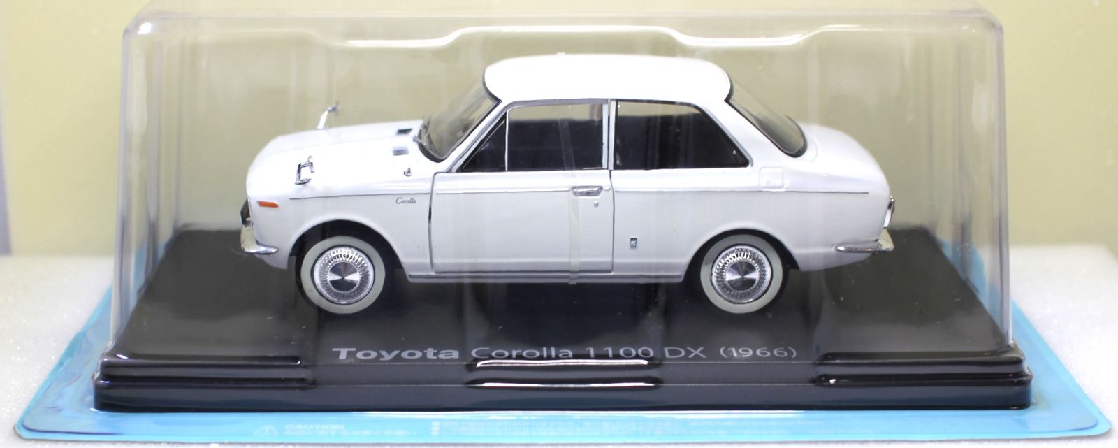 人気定番，HOT USED 未開封 1/24 国産名車コレクション トヨタ カローラ（1966） 240001032526 その他