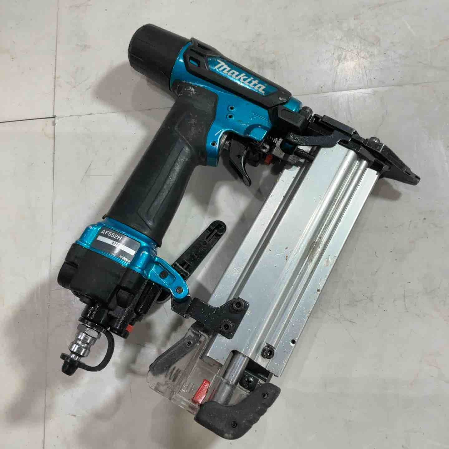 マキタ makita 高圧フィニッシュネイラ AF 552 HM