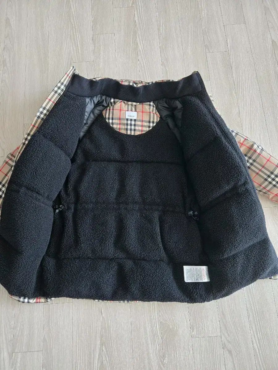 バーバリーキッズ チェック ダウン フーデッド コート 14 Y