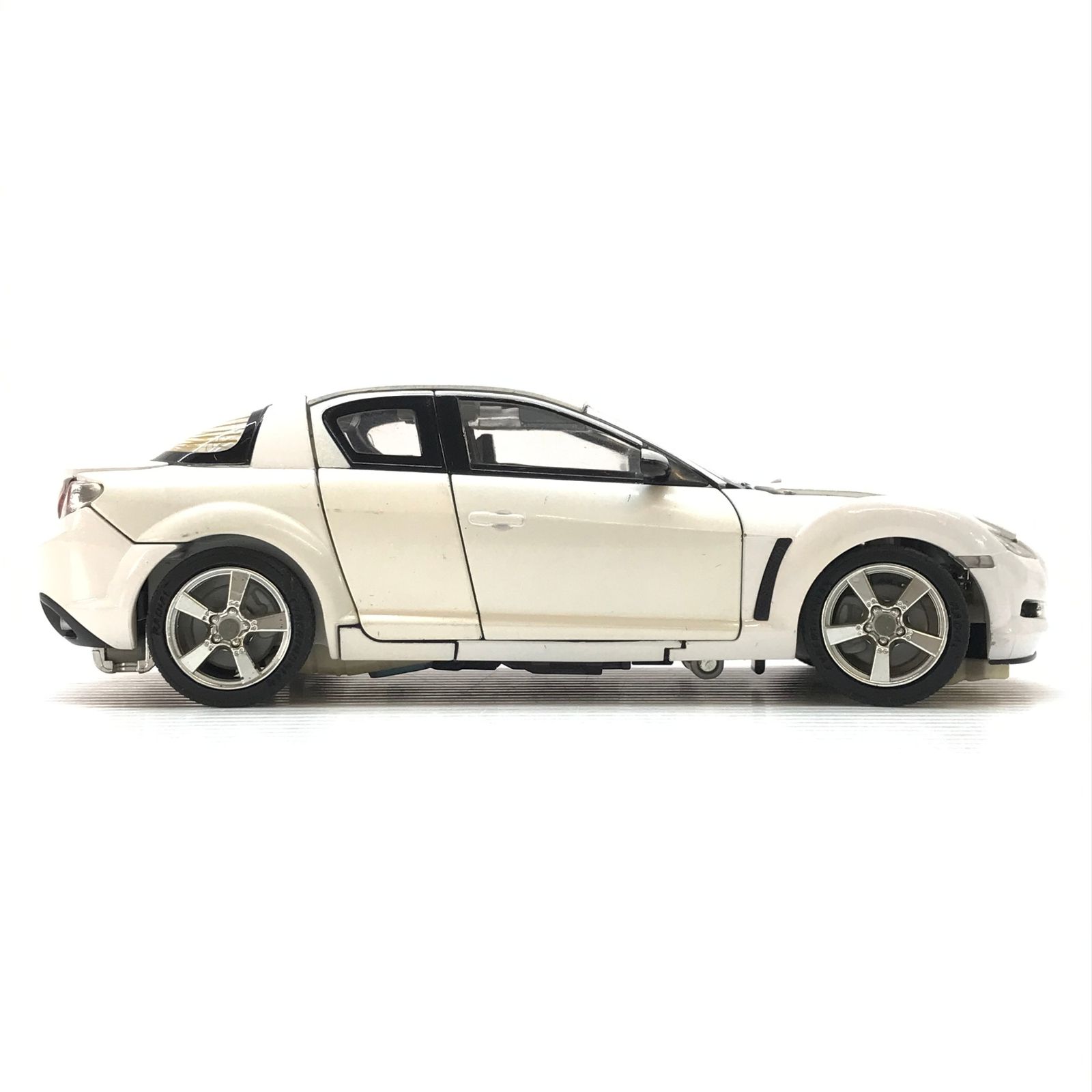 ○ TAKARATOMY ミニカー BT08 マイスター feat.マツダ RX-8