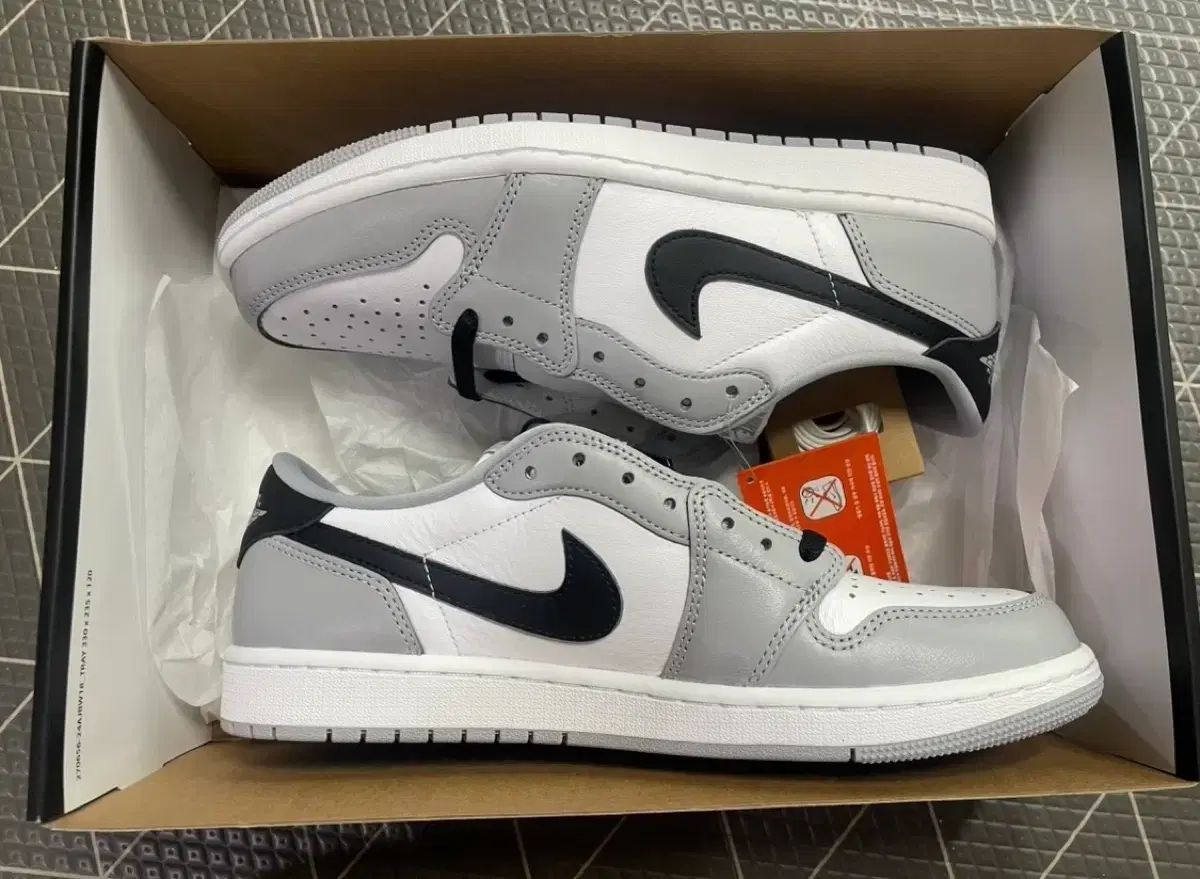 ホワイト サイズ