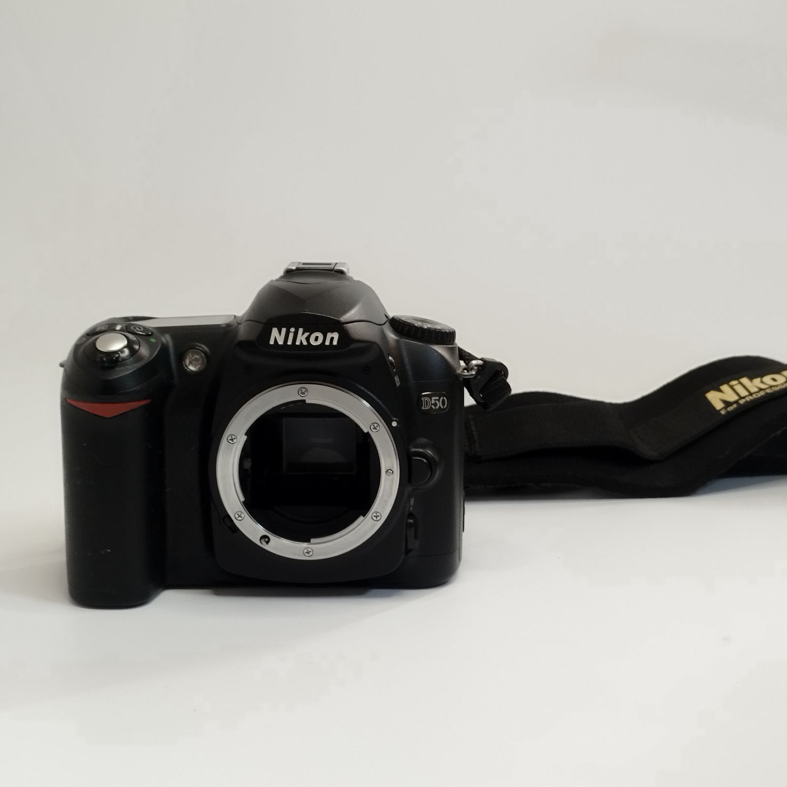 Nikon D50 デジタル一眼レフ ジャンク品 電源入るが記録不可