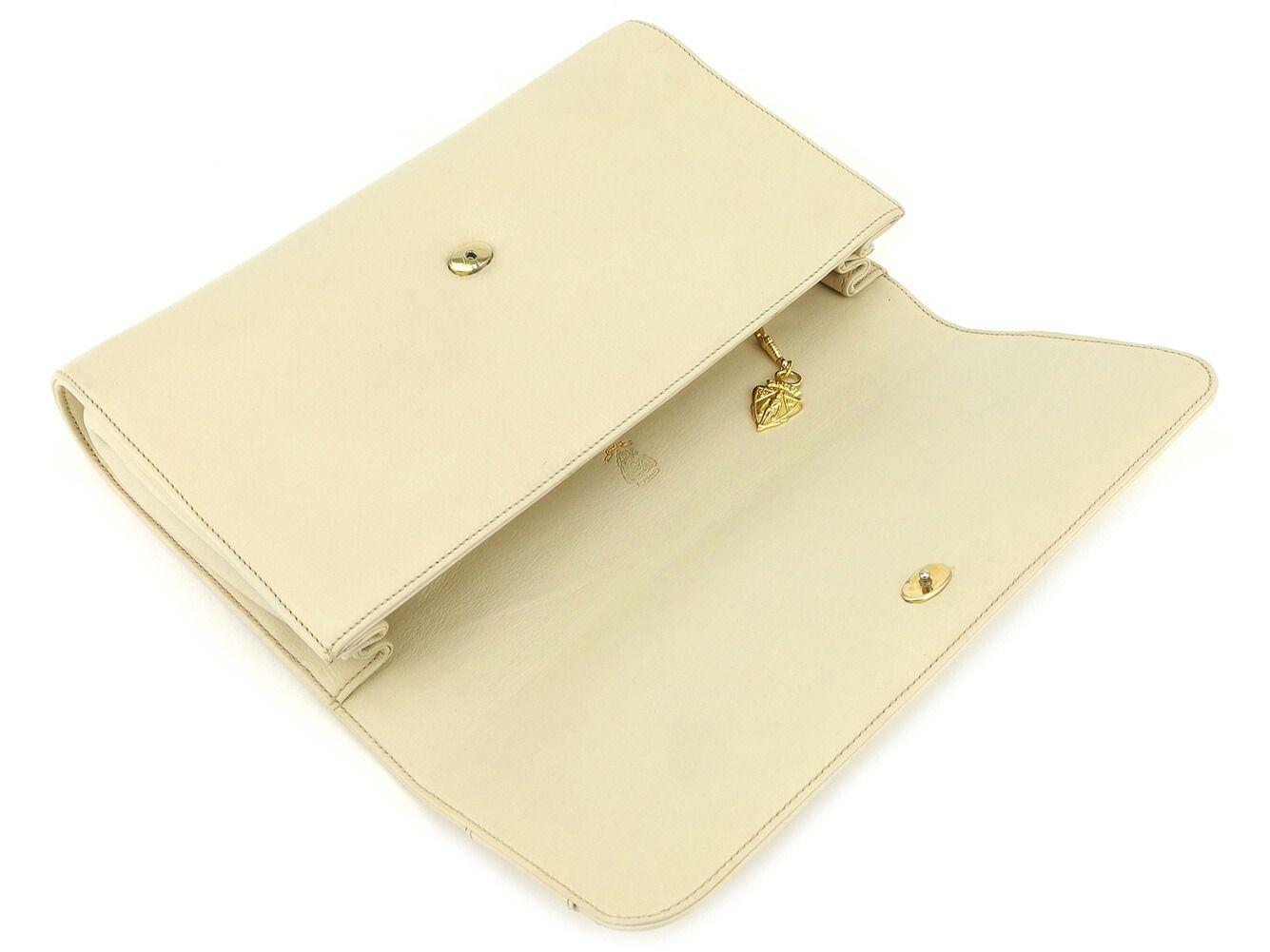 【BIGお買い物ラリー★30%OFFセール中】グッチ GUCCI クラッチバッグダブルG オールドグッチ ベージュ ゴールド レディース 中古 最大30％OFF☆年越しセール】グッチ GUCCI クラッチバッグ ダブルG