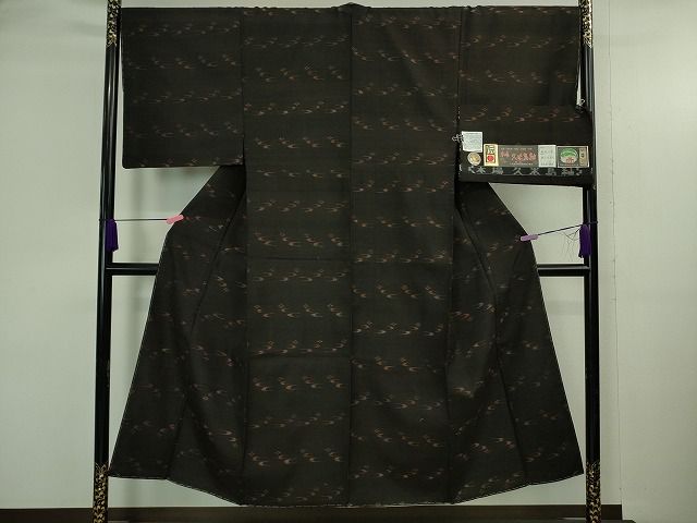 上 男性 国指定重要無形文化財 本場久米島紬 神谷ミネ作 手織 草木染 泥染 証紙付き kh 6