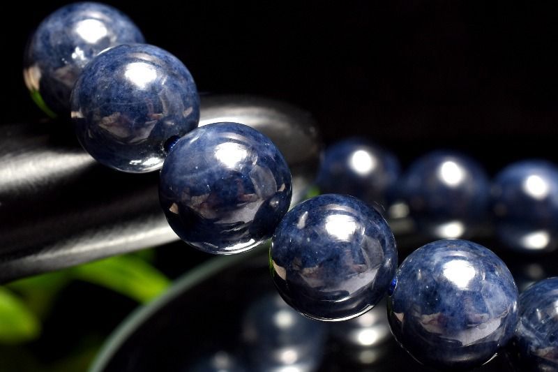 １点物 凛とした輝きを放つ深い青 サファイア 9 mm ブレスレット パワーストーン 天然石 _MC 2365
