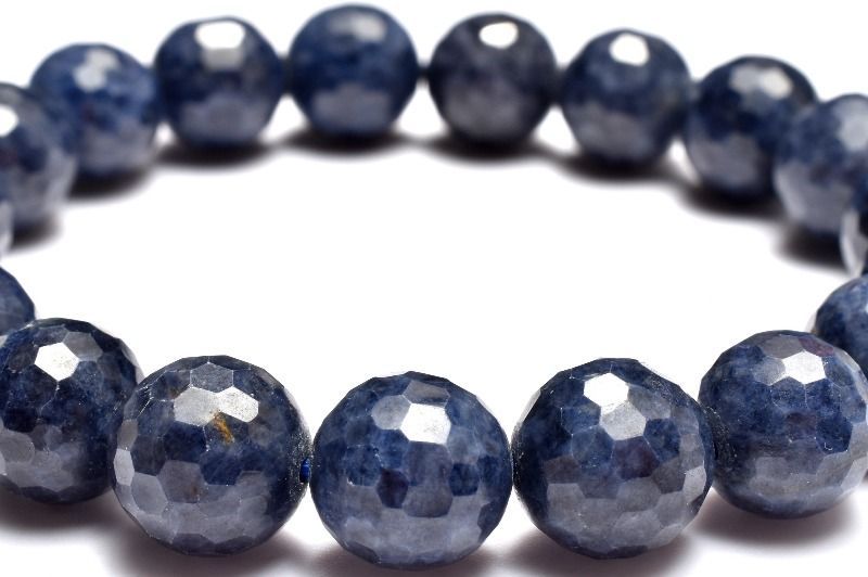１点物 凛とした輝きを放つ深い青 サファイア 10 mm 128面カット ブレスレット パワーストーン 天然石 _MC 2374