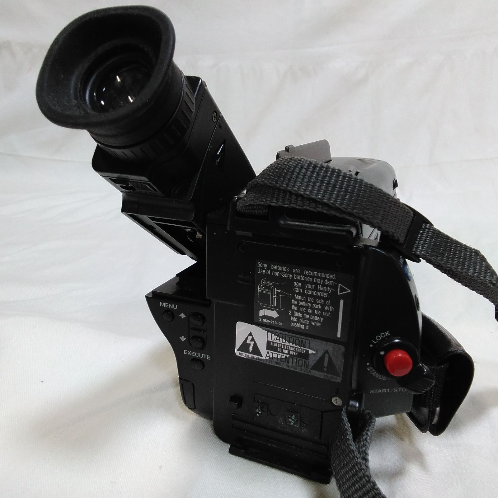 ジャンク！ ソニー ビデオカメラ CCD-TR70 動作未チェック アナログ