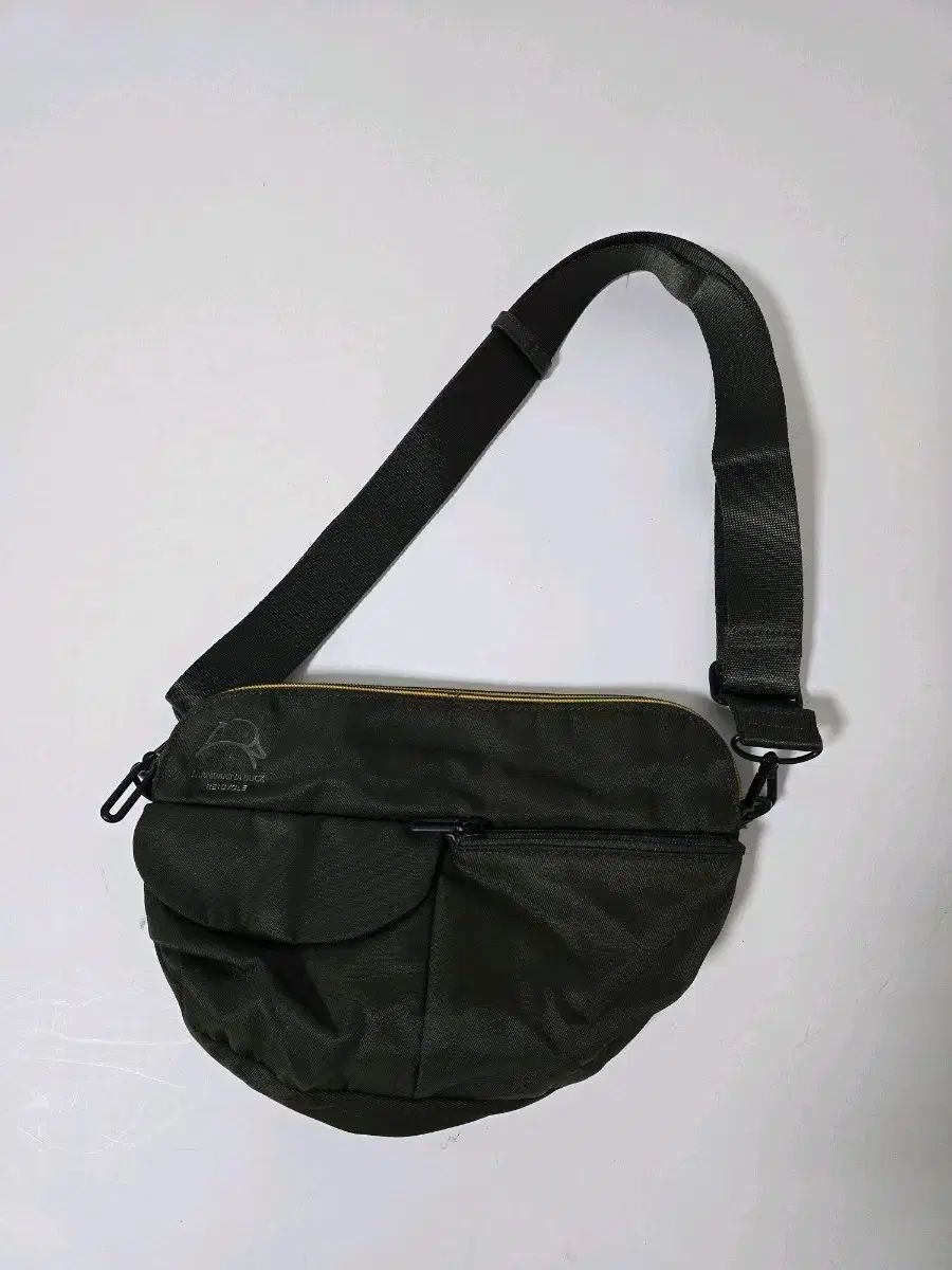 マンダリナダック クロスバック サイドバッグ ヒップバッグ カーキ イエロー 1215