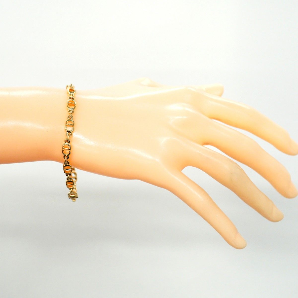 【美品】ディオール　ブレスレット　CDロゴ　ゴールド　アクセサリー　545 楽天市場】ディオール ブレスレット CD ロゴ ゴールド メタル 中古