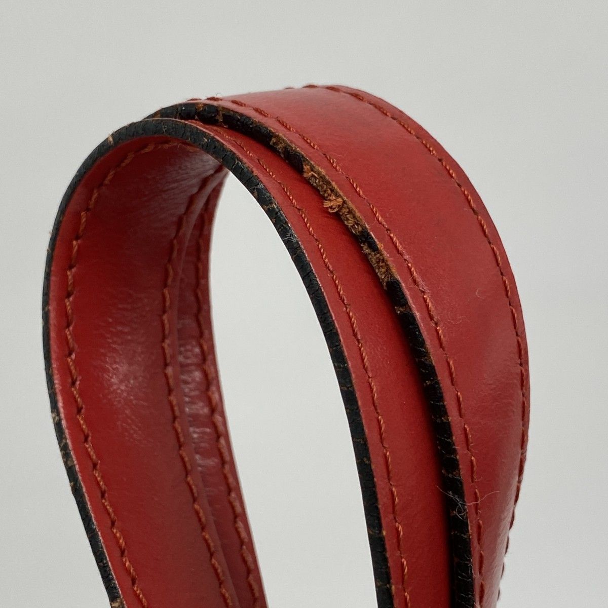 5pb2599】ルイヴィトン ショルダーバッグ エピ サンジャック