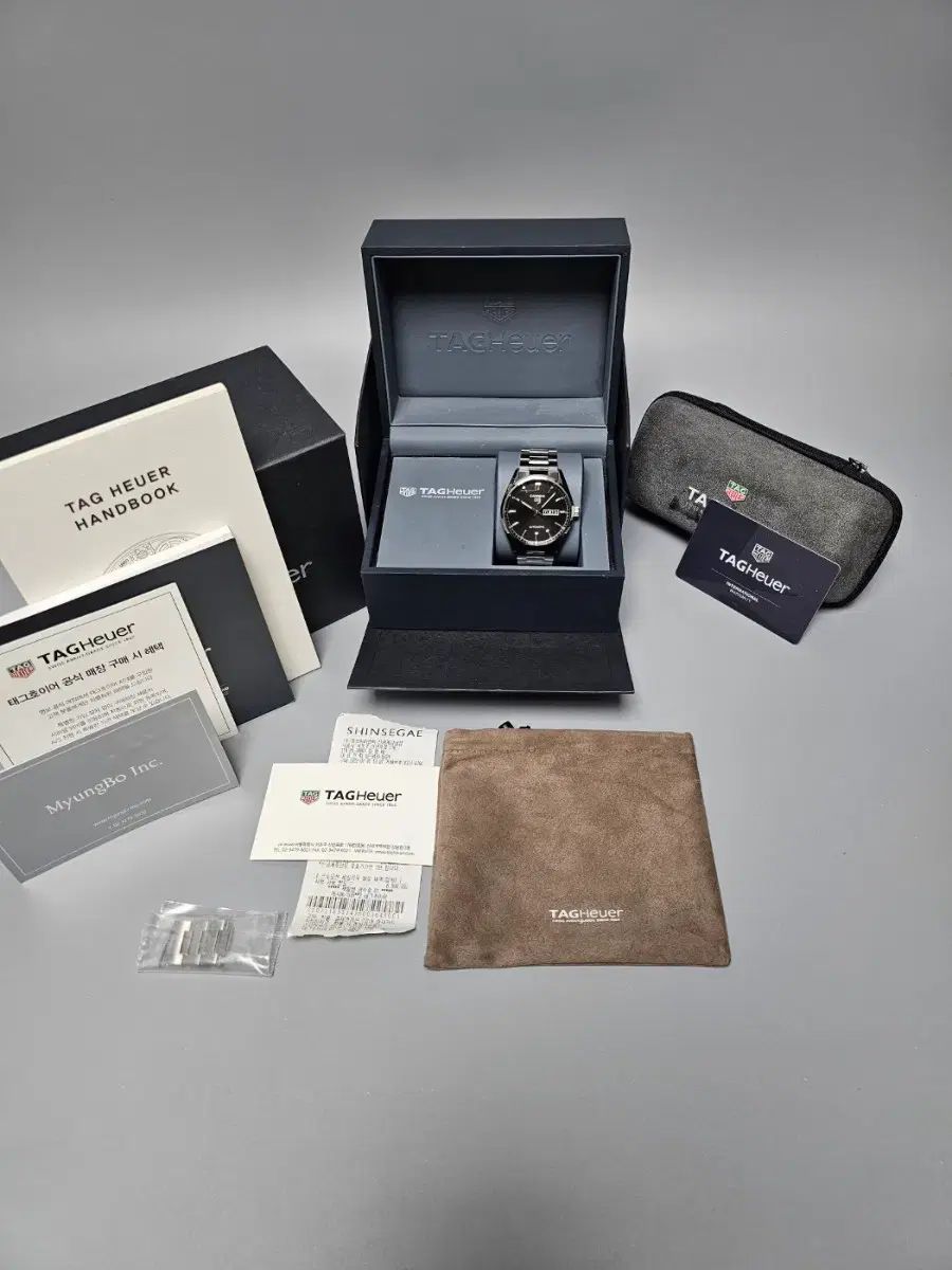 タグ ホイヤー カレラ 41 mm デイデイト 黒文字盤 オートマチック ウォッチ WBN 2010