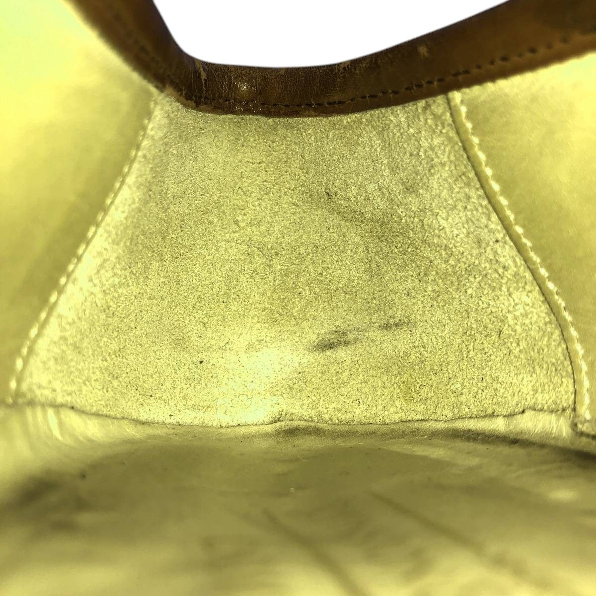 タッセルローファー