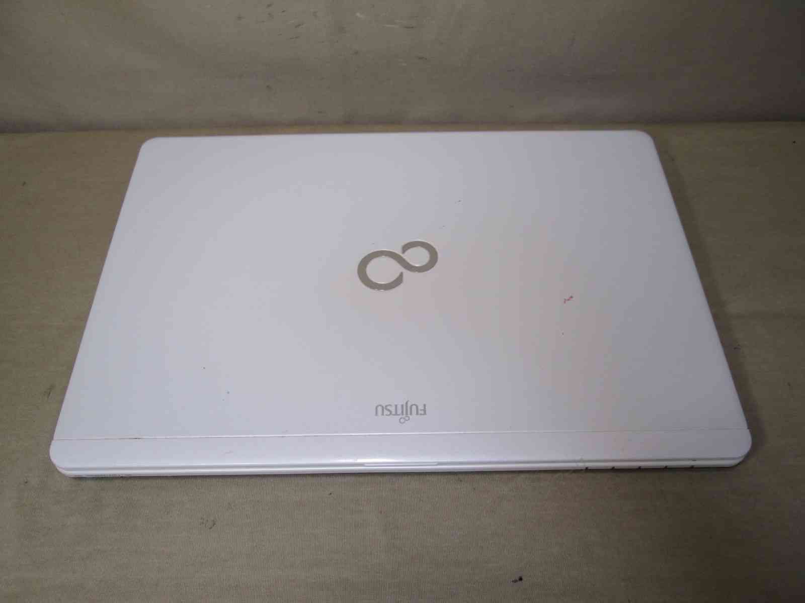 富士通 LIFEBOOK SH54/G【Core i3 2350M】 【Windows7世代のPC】 均一