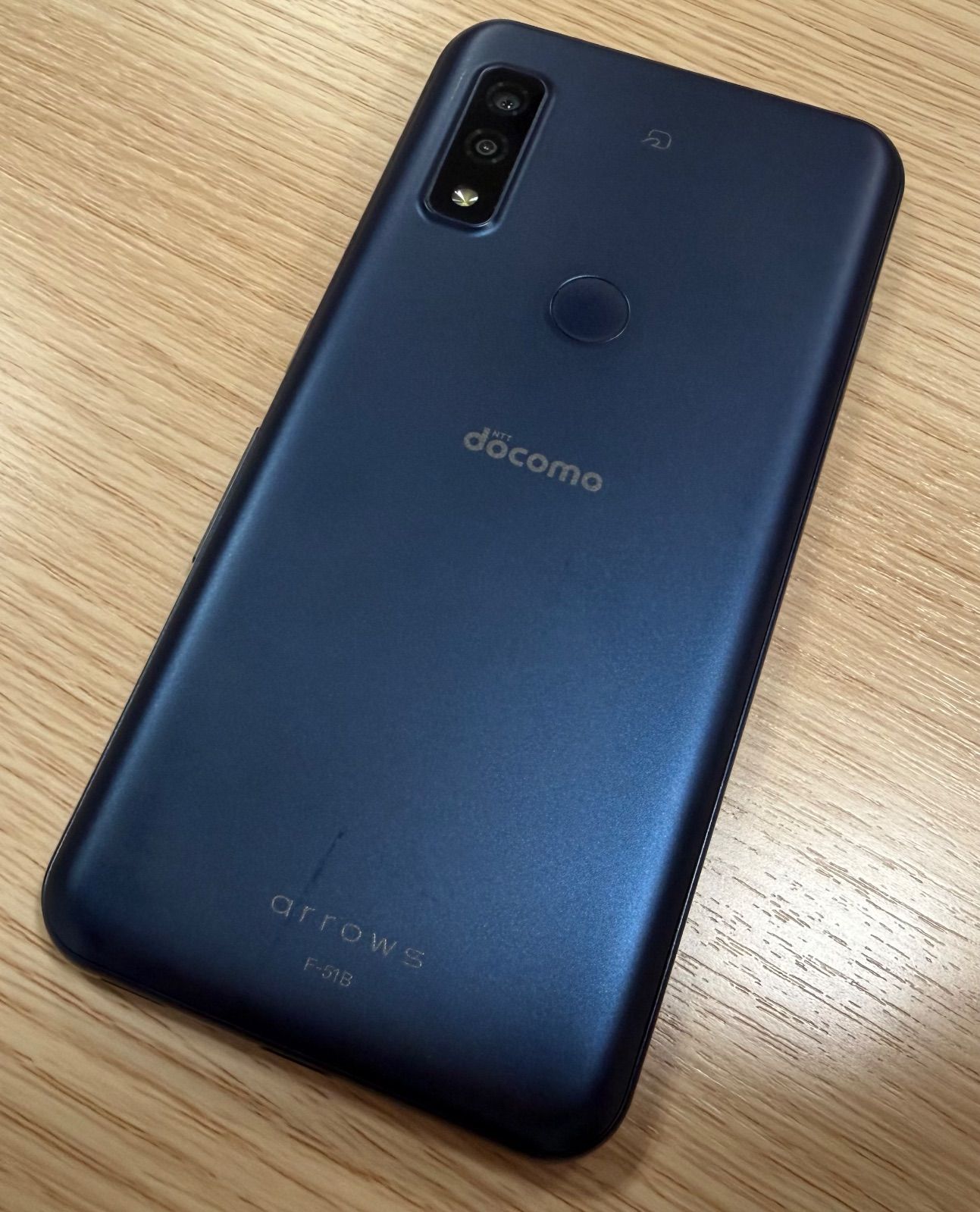 arrows We F-51B ネイビー Amazon | 【整備済み品】FCNT arrows We F-51B docomo版 ネイビー/防水