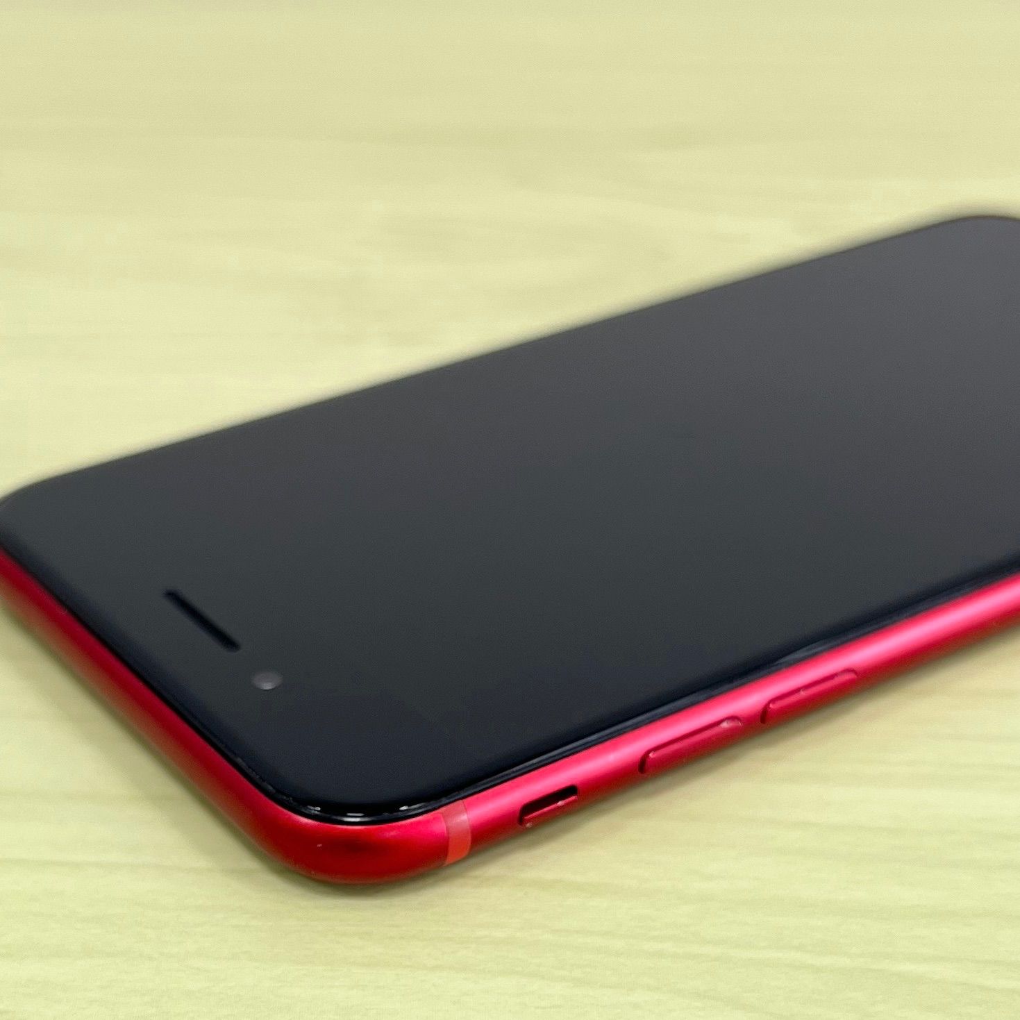 iPhone8 64GB レッド SIMフリー 21569 - メルカリ