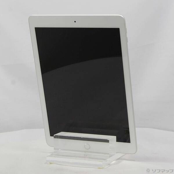 中古品〕 iPad 第6世代 32GB シルバー MR7G2J／A Wi-Fi【276】 32GB