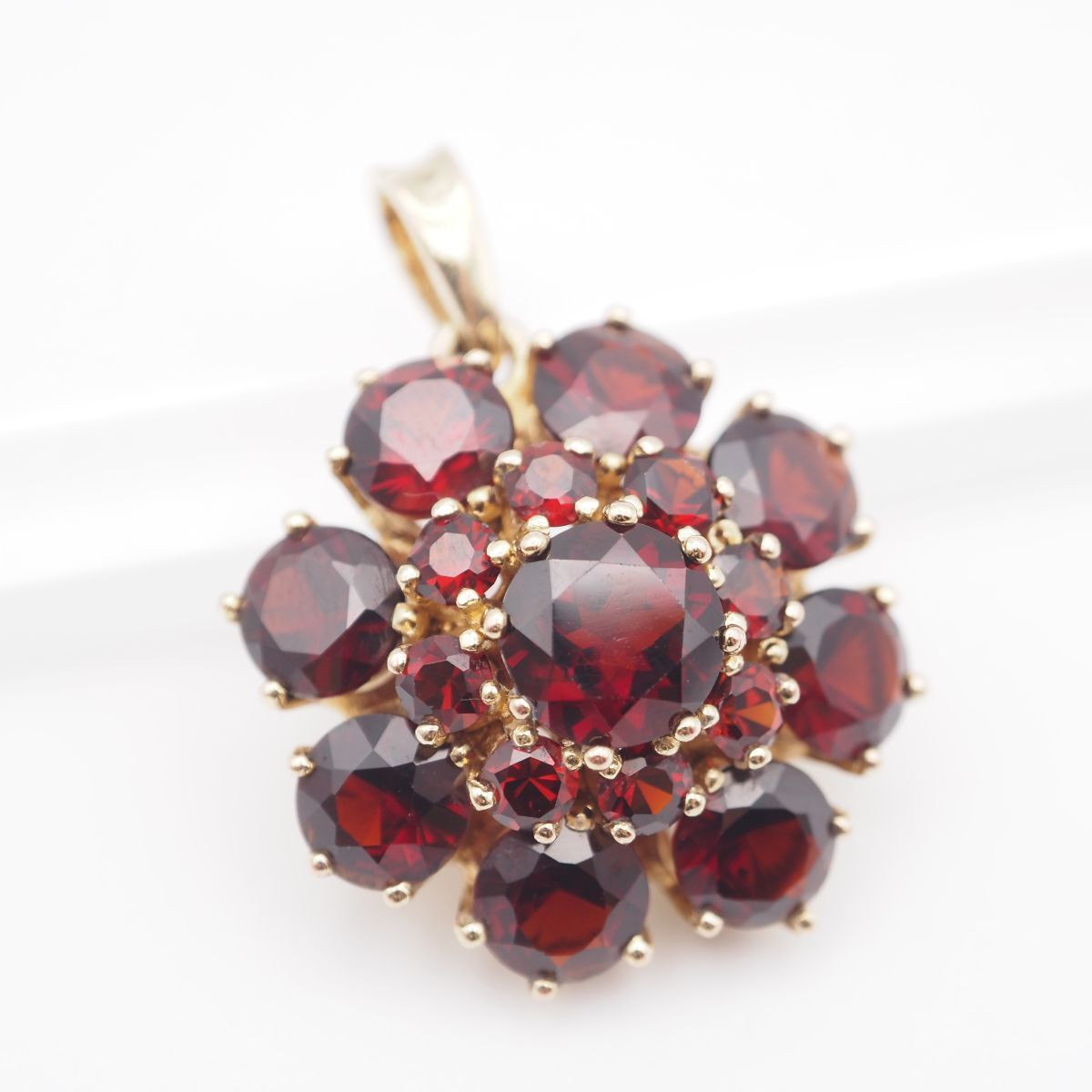 L 139 ガーネット 925刻印 ペンダント トップ ゴールド デザイン チャーム ヘッド 誕生石