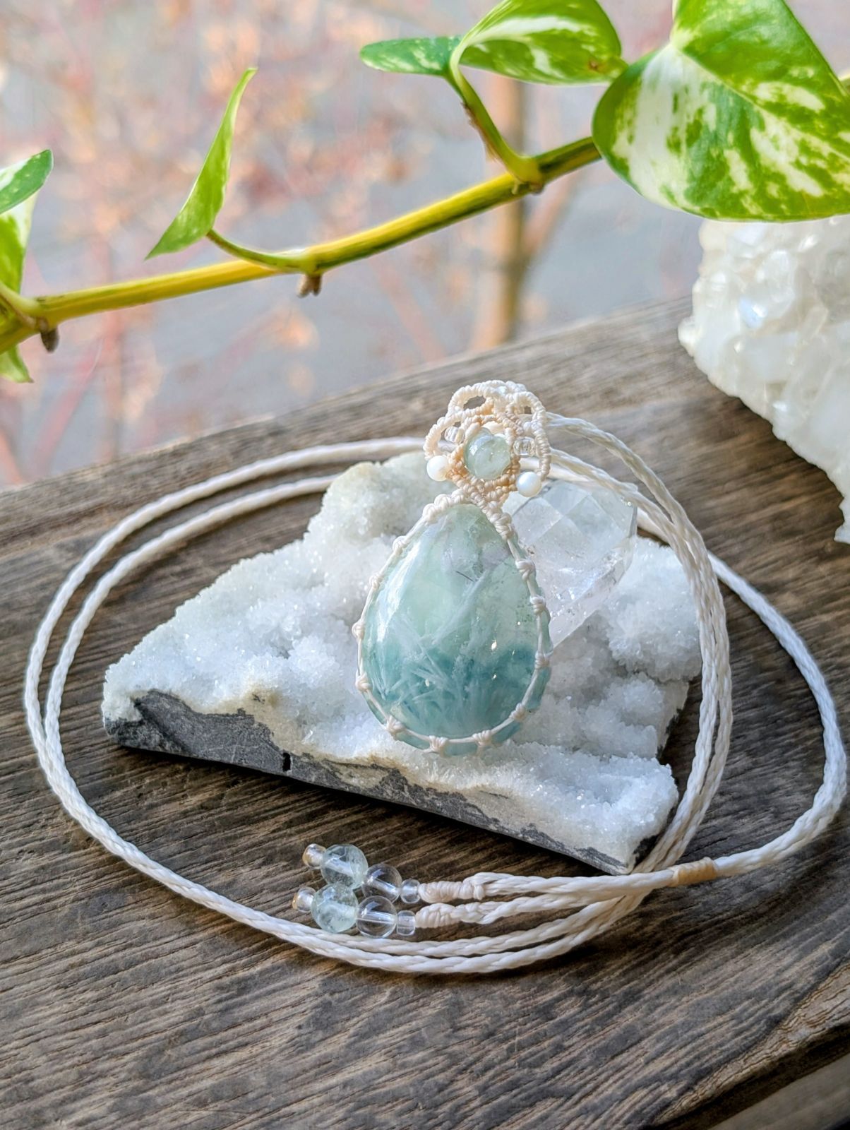 マクラメ編みネックレス 489