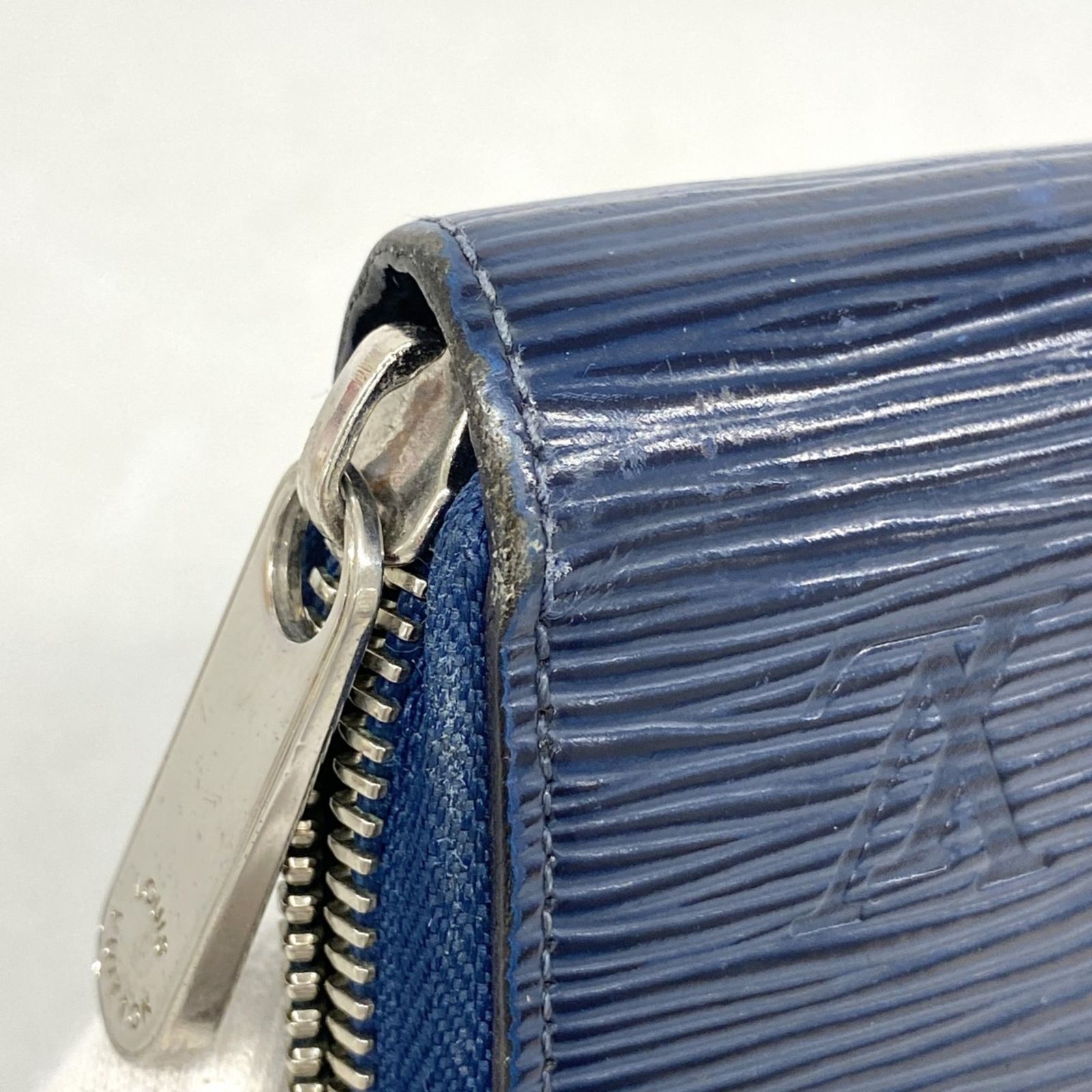 ルイ・ヴィトン(Louis Vuitton) ルイ・ヴィトン 長財布 エピ ジッピー