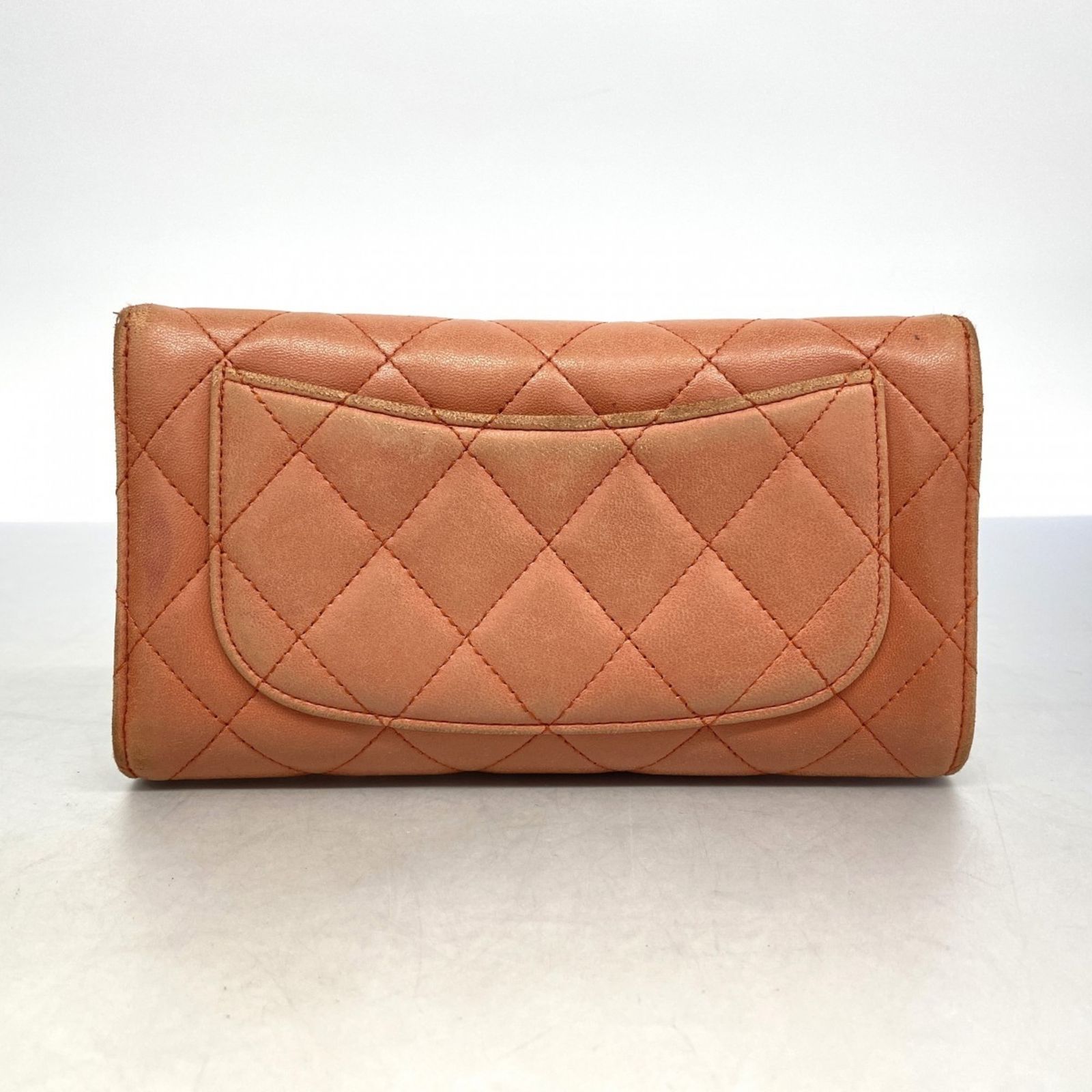 シャネル(Chanel) シャネル 三つ折り長財布 マトラッセ ラムスキン