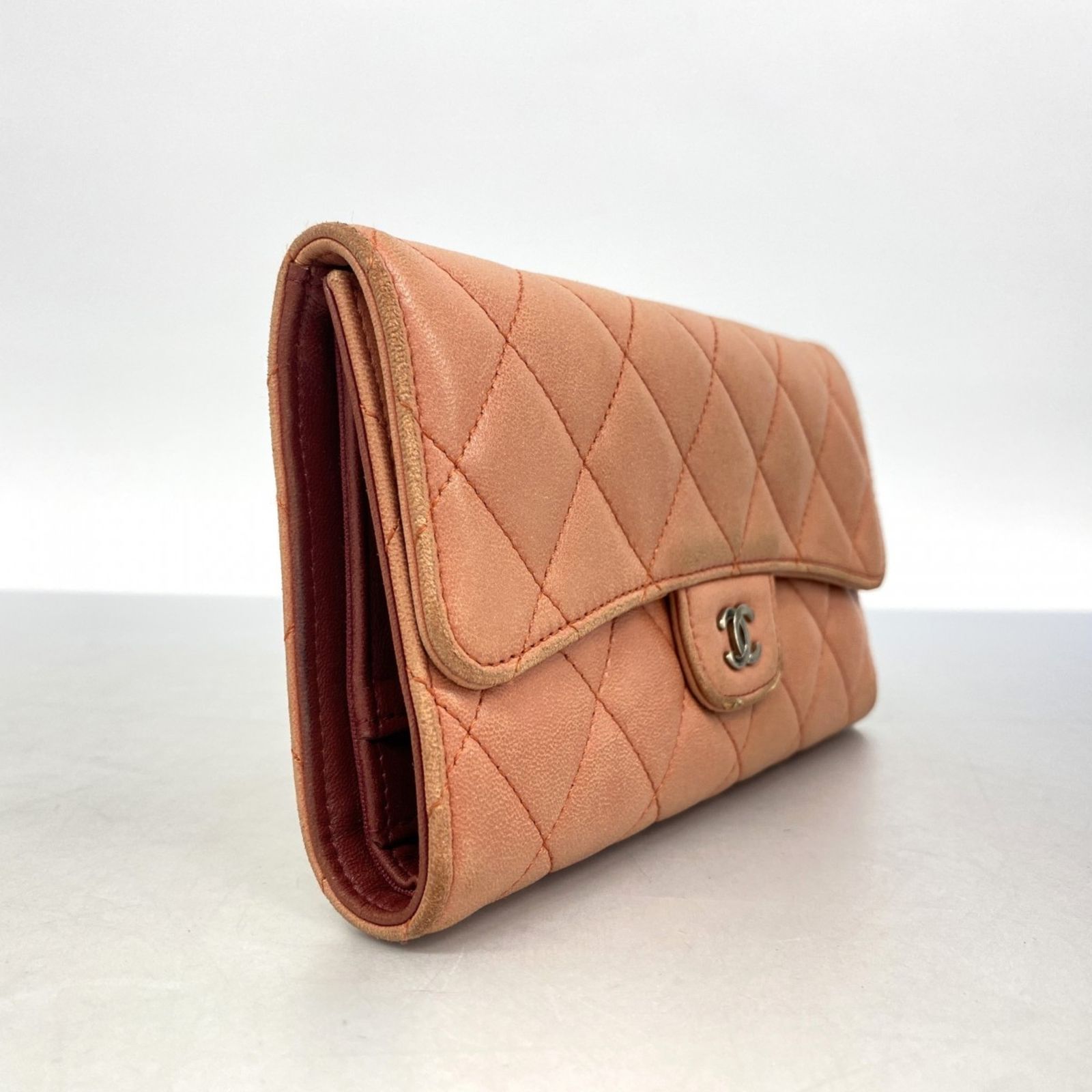 シャネル(Chanel) シャネル 三つ折り長財布 マトラッセ ラムスキン