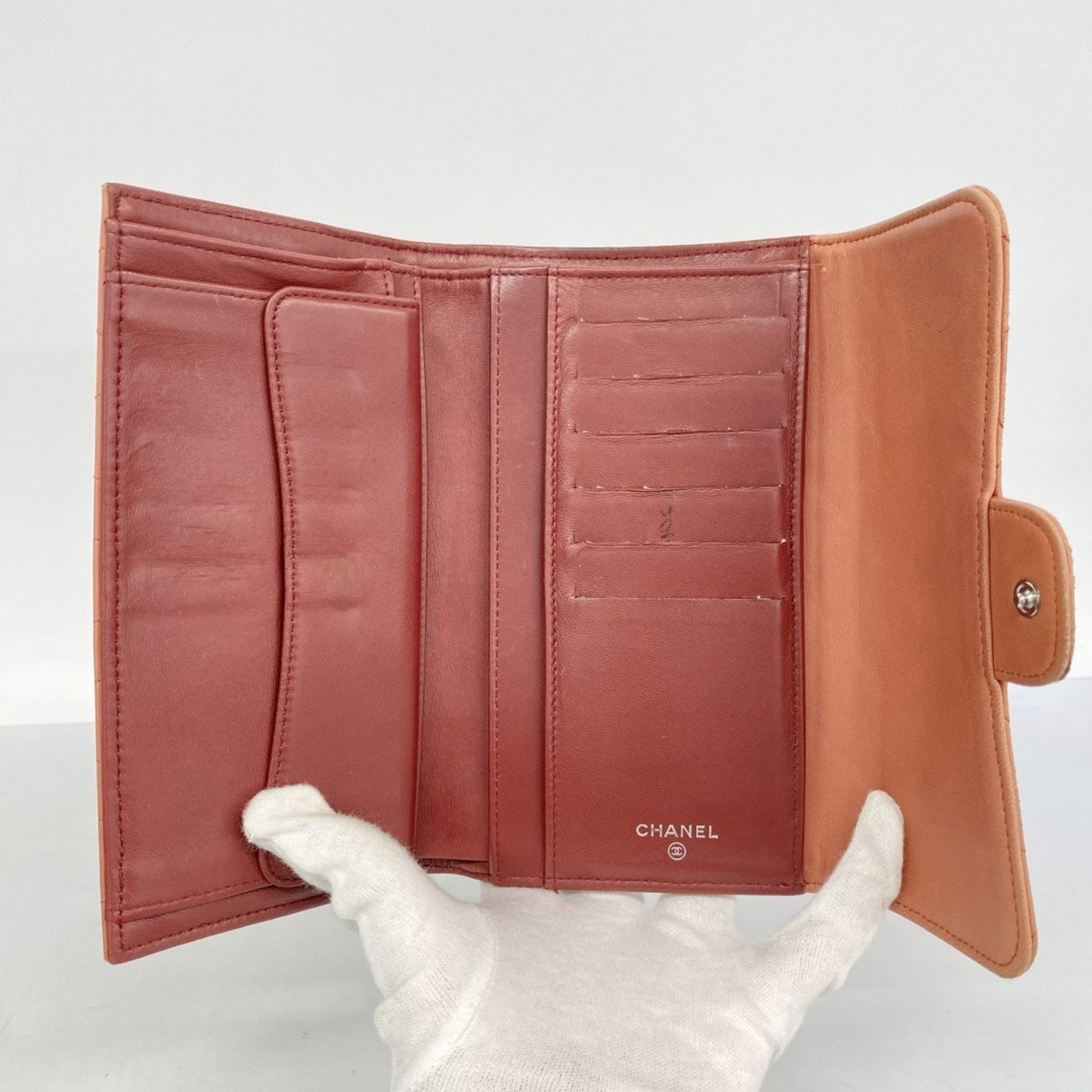 シャネル(Chanel) シャネル 三つ折り長財布 マトラッセ ラムスキン