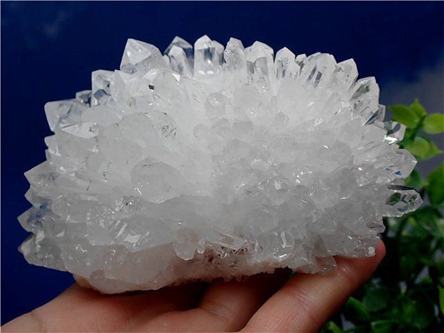 AAA級【入手困難】高透明度天然水晶クラスターYT6B6/180B181D - メルカリ