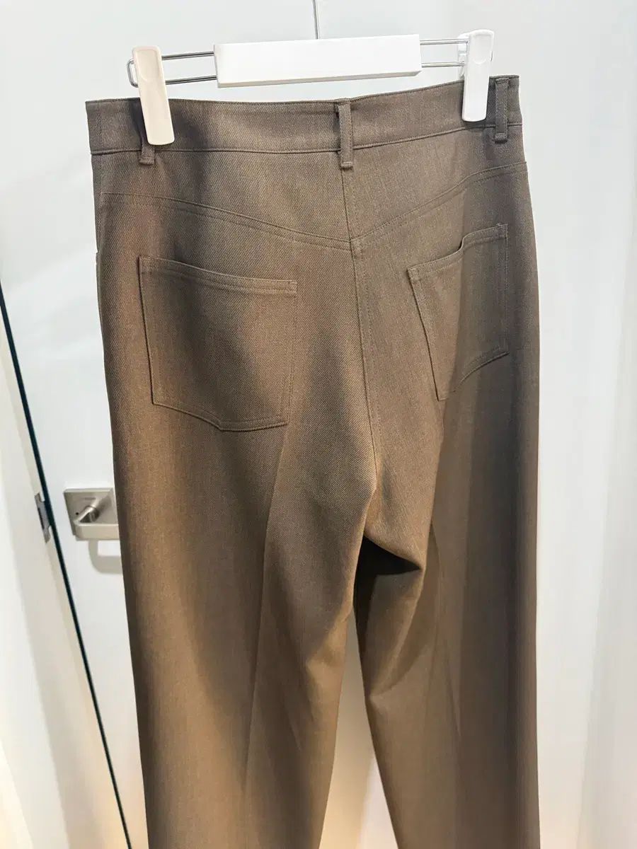  リーボン빛 Bunt Slacks Brown スラックス パンツ