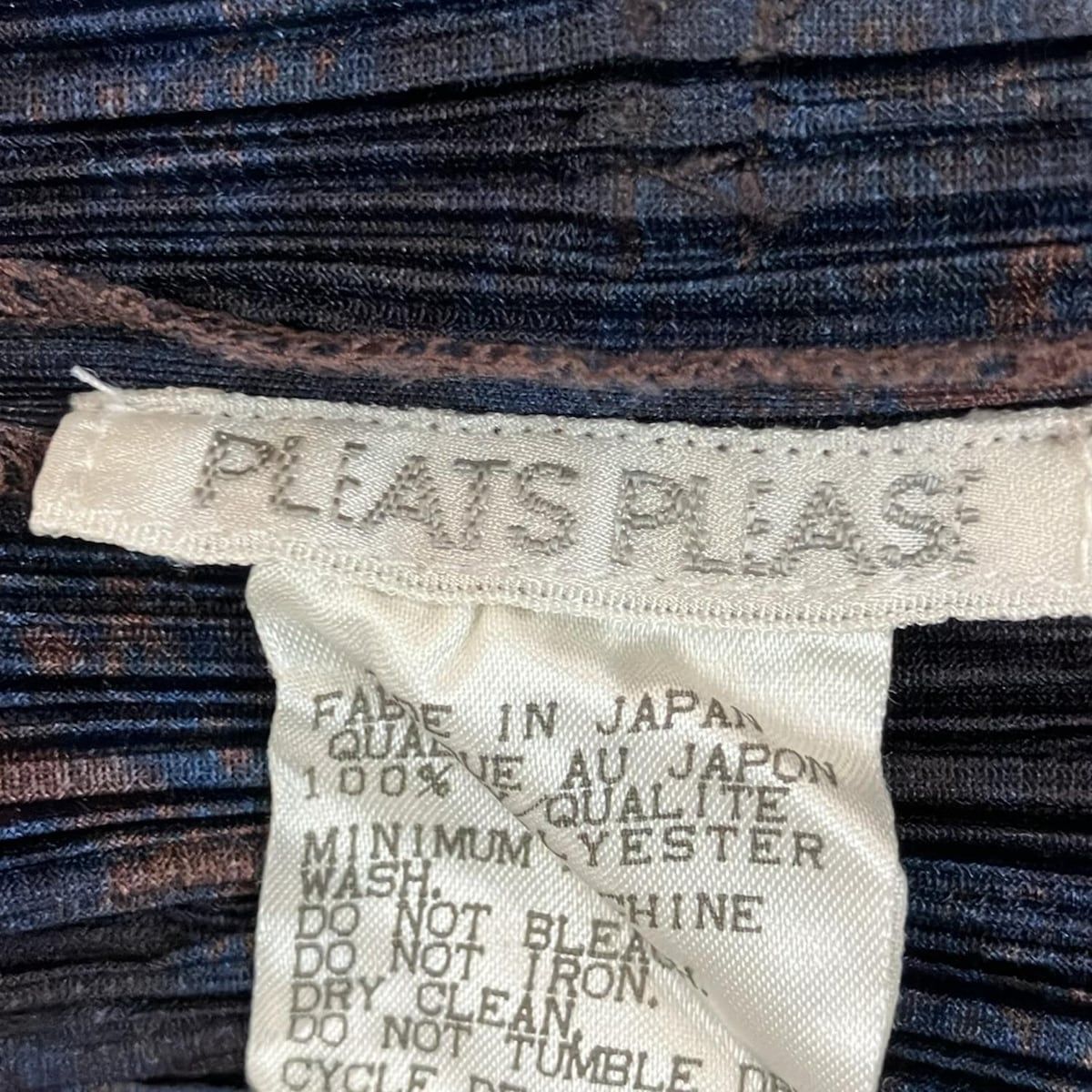 PLEATS PLEASE(プリーツプリーズ) 長袖シャツブラウス サイズ3 L