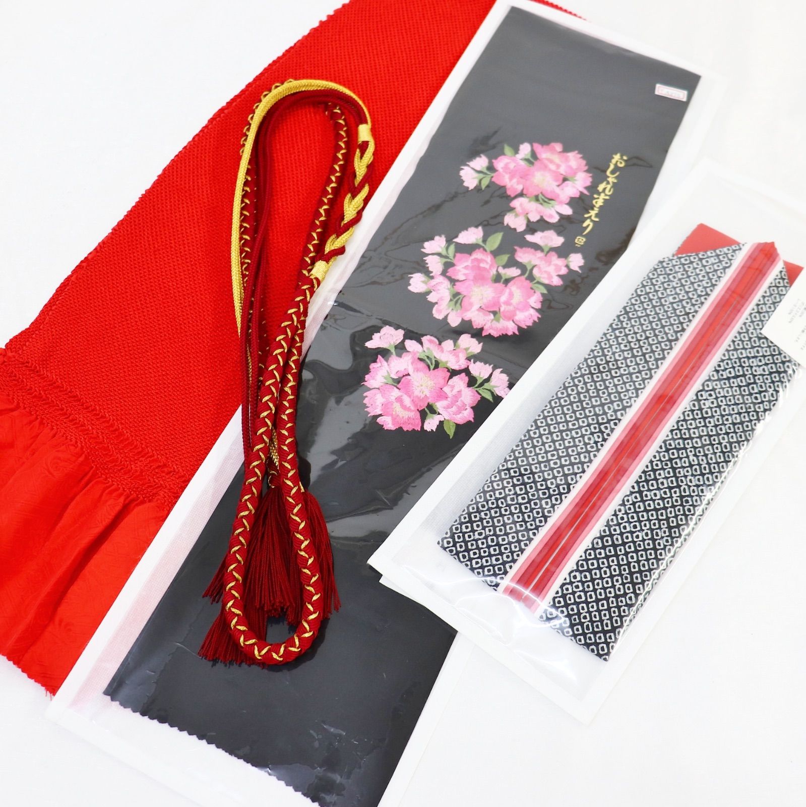  ｡. 三日月とうさぎ.｡. SHOPフォローで きクーポン有り 成人式振袖 京紅型染め 振袖6点セット 謝恩会 卒業式 振袖 着物