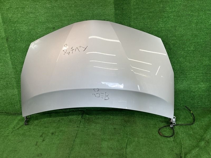 プリウスα ZVW40W ボンネット・フードパネル G 7人 53301-47070 8T5 