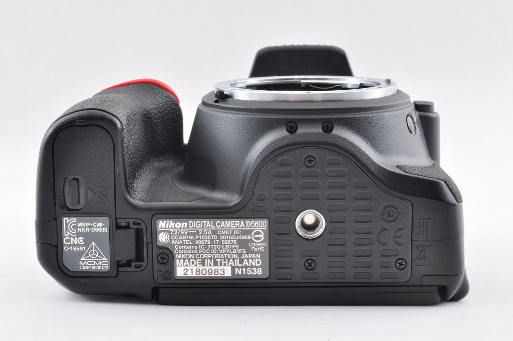 Nikon ニコン D5600 18-55mm 70-300mm ダブルズームキット デジタル