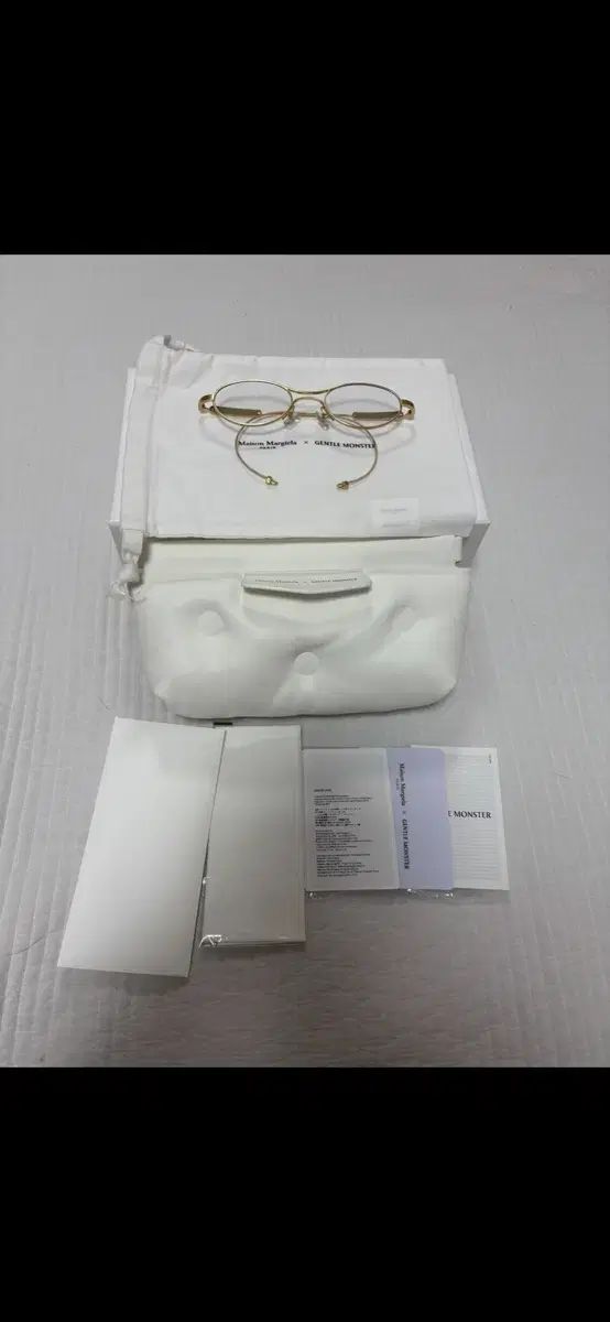  GENTLE MONSTER ジェントルモンスター x Maison Margiela メゾンマルジェラ mm 220 GOLD メガネ サングラス 小物