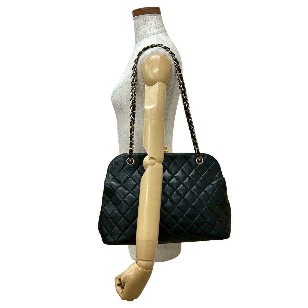 極 美品 シール有 4番台 CHANEL シャネル マトラッセ ココ レザー 本革