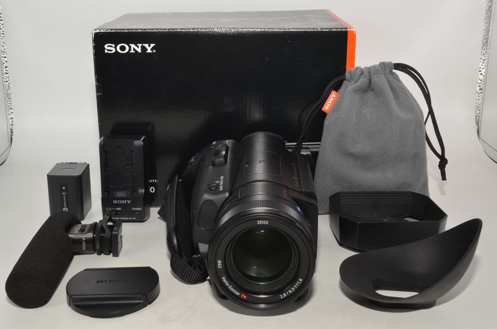 251193 上 SONY ソニー 4 K ビデオカメラ Handycam FDR-AX 700 ブラック 光学ズーム12倍 1.0型 Exmor RS CMOSセンサー