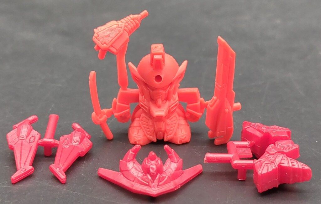 【2026，得価】 バンダイ 17 SDガンダムR 新凰頑駄無 赤色 カプセルトイ・ガチャガチャ