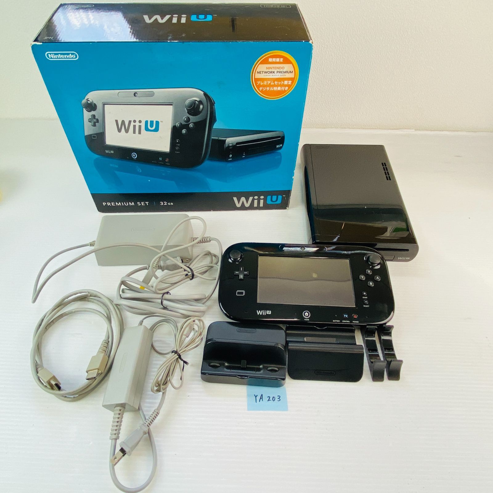 ◇YA203 Wii U プレミアムセット PREMIUM SET クロ kuro 32GB 本体