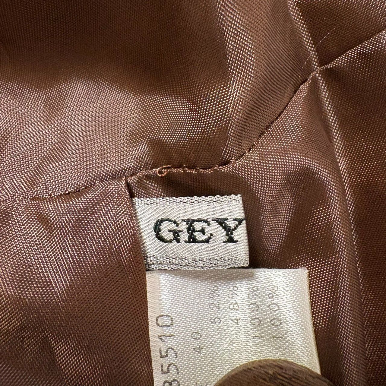 美品 ★GEYGRY★ レディース ジャケット ノッチドラペル 長袖 ショート丈 毛52% ウッドボタン 織り 無地 フレア裾 フリンジ風 ダークブラウン Lサイズ ヴィンテージ ストリート 古着女子 細見え 旅行 ランチ ディナー 表毛52% 裏綿100%
