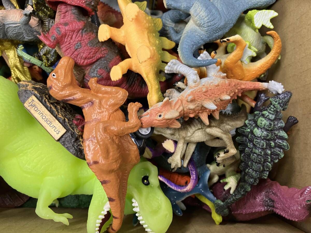 ジャンク 【A-271】恐竜フィギュアまとめ売りセット - メルカリ