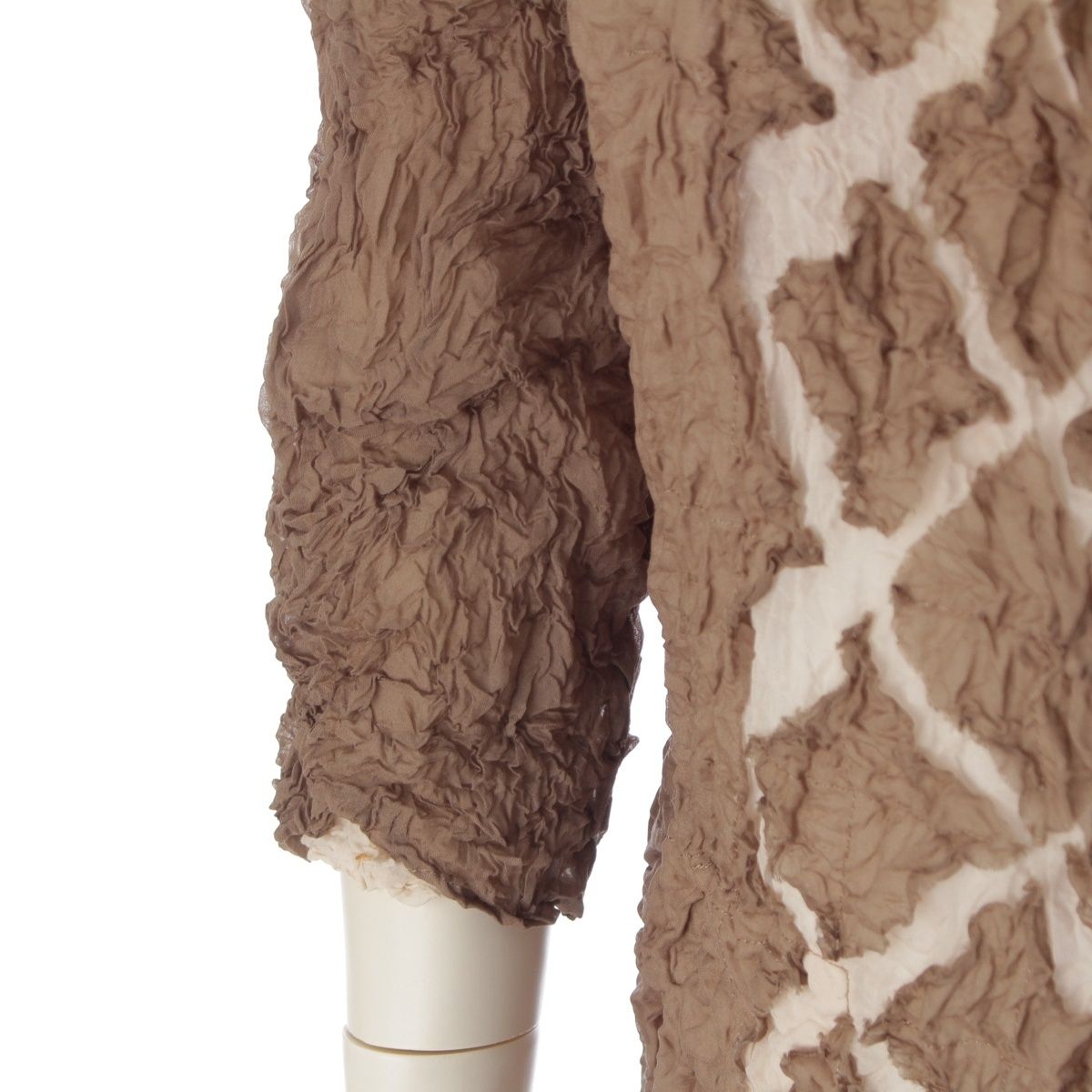 イッセイミヤケ シワ加工 シアー切替 ロング カーディガン ライト イッセイミヤケ シワ加工 シアー切替 ロング カーディガン ライト