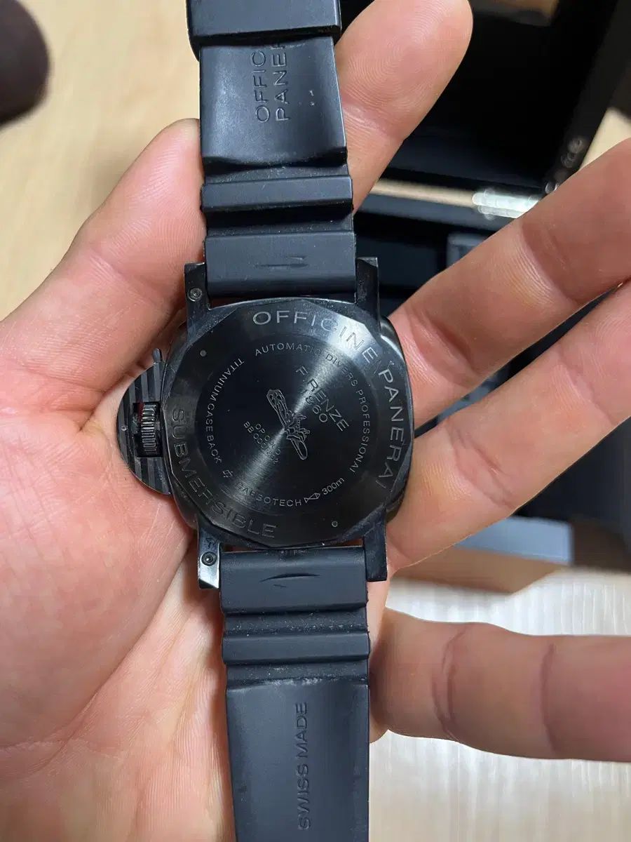  PANERAI パネライ サブマーシブル Carbotech ブレスレット 中綿アウター 自動巻き時計 腕時計(アナログ)