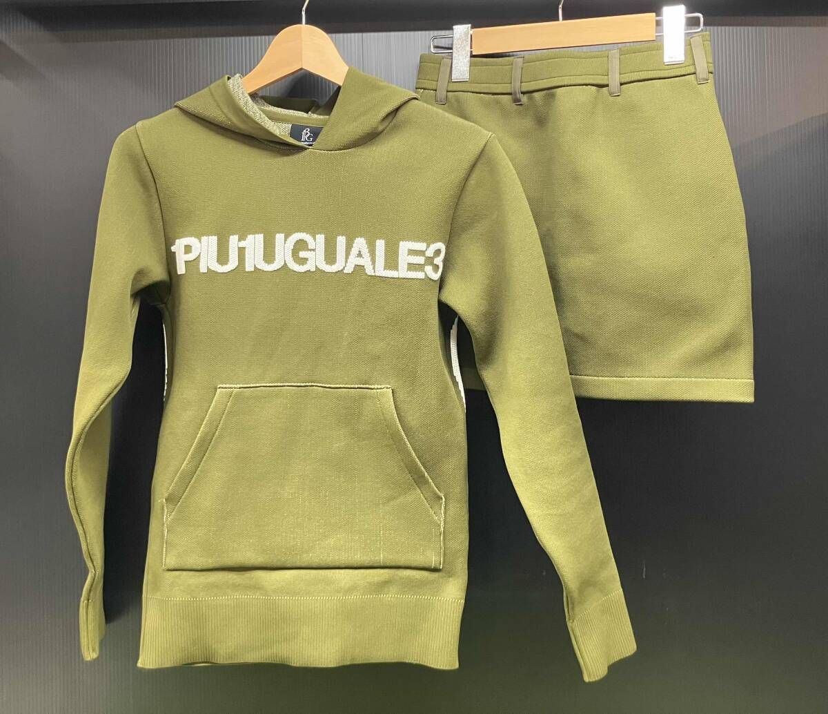 ウノピュウノウグァーレトレ GOLF ニット スカート セットアップ レディース ゴルフ ウェア Sサイズ