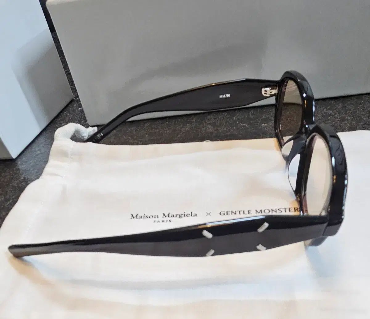 GENTLE MONSTER ジェントルモンスター x Maison Margiela メゾンマルジェラ MM 210 ブラック